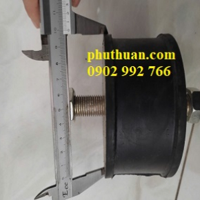 Cao su chân đế K100