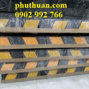 Cao su bảo vệ góc cột chữ V 