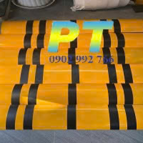 Gờ giảm tốc cao su 